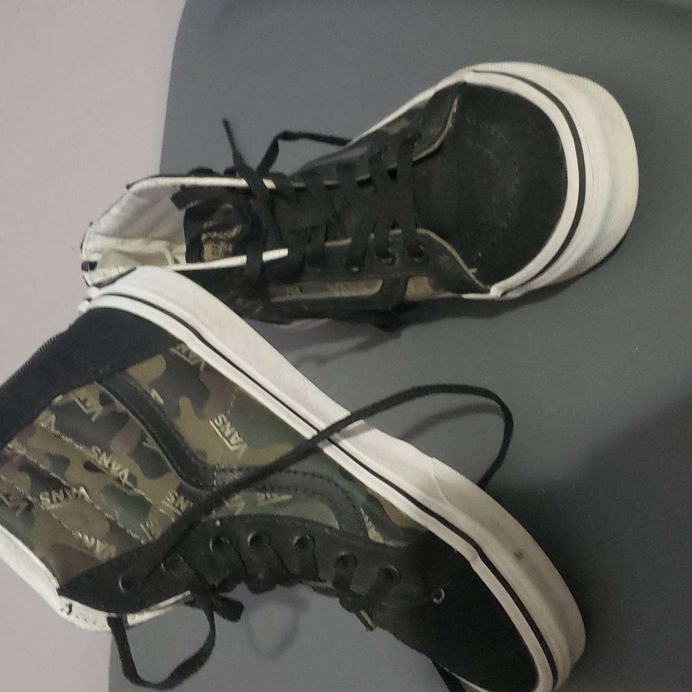 Boys vans